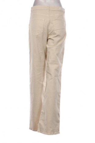 Pantaloni de femei ONLY, Mărime M, Culoare Bej, Preț 74,00 Lei