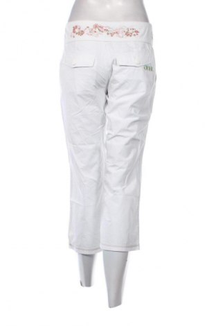 Damenhose O'neill, Größe M, Farbe Weiß, Preis € 49,99