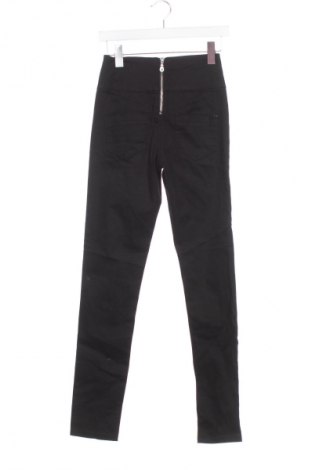 Damskie spodnie Pieces, Rozmiar S, Kolor Czarny, Cena 88,99 zł
