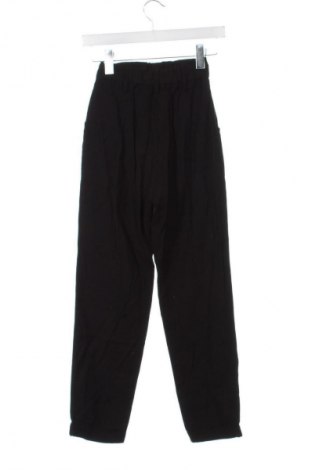 Damskie spodnie Pull&Bear, Rozmiar XS, Kolor Czarny, Cena 66,67 zł