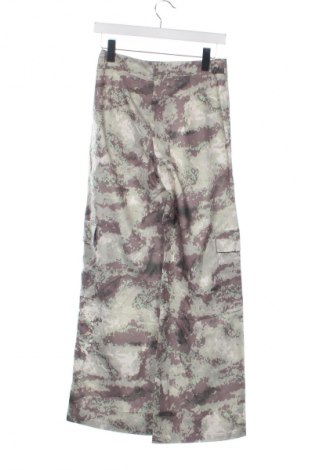 Pantaloni de femei SHEIN, Mărime XS, Culoare Multicolor, Preț 98,99 Lei