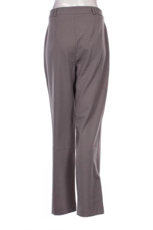 Pantaloni de femei Trendyol, Mărime M, Culoare Gri, Preț 367,99 Lei