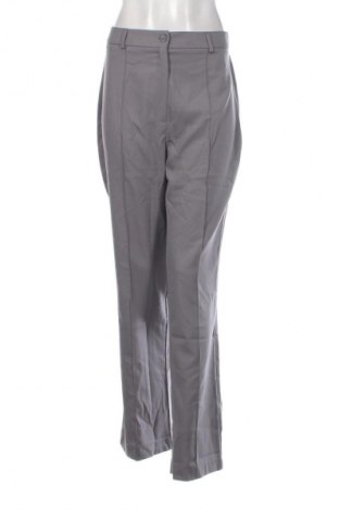 Pantaloni de femei Trendyol, Mărime M, Culoare Gri, Preț 316,99 Lei