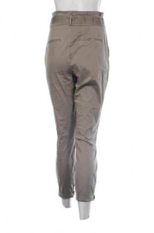 Dámské kalhoty  Vero Moda, Velikost M, Barva Šedá, Cena  439,00 Kč