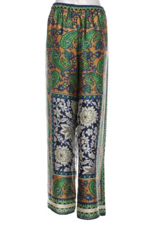 Pantaloni de femei Zara, Mărime XL, Culoare Multicolor, Preț 200,00 Lei