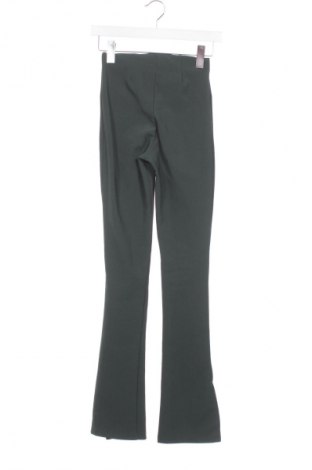 Pantaloni de femei Zara, Mărime XS, Culoare Verde, Preț 91,99 Lei
