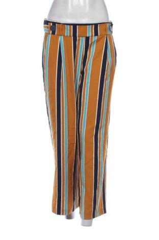 Pantaloni de femei Zara Trafaluc, Mărime M, Culoare Multicolor, Preț 91,99 Lei