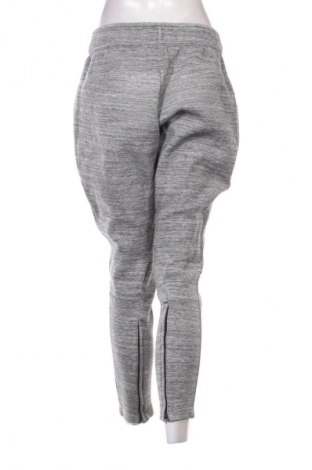 Pantaloni trening de femei Adidas, Mărime M, Culoare Gri, Preț 139,99 Lei