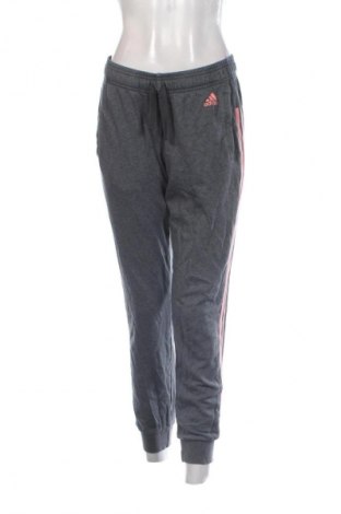 Дамско спортно долнище Adidas, Размер M, Цвят Сив, Цена 41,99 лв.