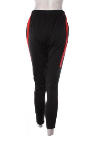 Dámske tepláky Nike, Veľkosť S, Farba Čierna, Cena  23,95 €