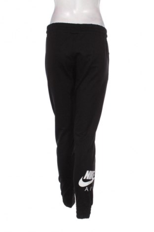 Dámske tepláky Nike, Veľkosť S, Farba Čierna, Cena  20,97 €