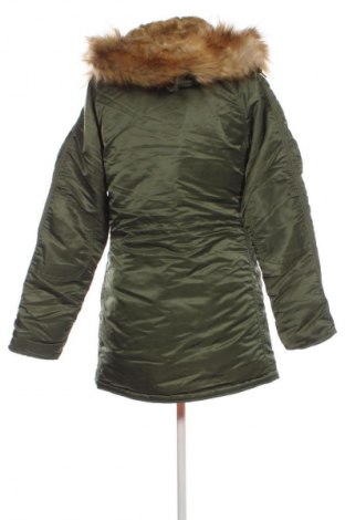 Dámska bunda  Alpha Industries, Veľkosť S, Farba Zelená, Cena  157,95 €