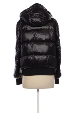 Dámska bunda  Armani Exchange, Veľkosť M, Farba Čierna, Cena  224,95 €