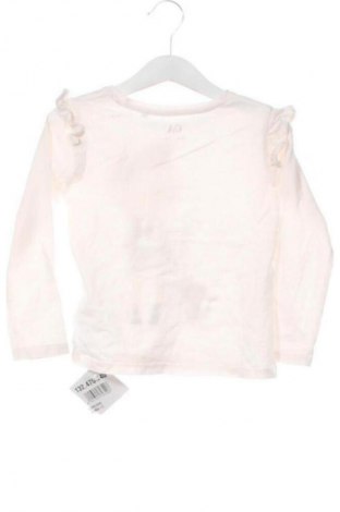 Dziecięca bluzka C&A, Rozmiar 4-5y/ 110-116 cm, Kolor Beżowy, Cena 27,59 zł