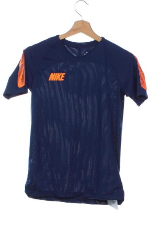 Детска тениска Nike, Размер 10-11y/ 146-152 см, Цвят Син, Цена 25,99 лв.