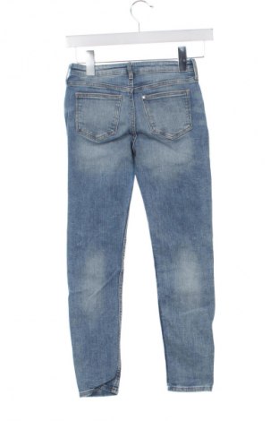 Dětské džíny  H&M, Velikost 8-9y/ 134-140 cm, Barva Modrá, Cena  405,00 Kč