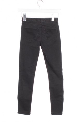 Kinderjeans H&M, Größe 8-9y/ 134-140 cm, Farbe Grau, Preis € 16,47