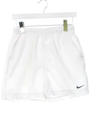 Pantaloni scurți pentru copii Nike, Mărime 14-15y/ 168-170 cm, Culoare Alb, Preț 52,74 Lei