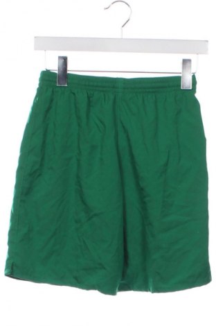Gyerek rövidnadrág Nike, Méret 11-12y / 152-158 cm, Szín Zöld, Ár 5 624 Ft