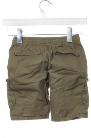Kinder Shorts Terranova, Größe 3-4y/ 104-110 cm, Farbe Grün, Preis € 4,99