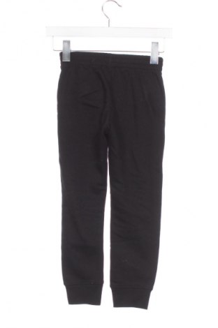 Dětské tepláky Air Jordan Nike, Velikost 5-6y/ 116-122 cm, Barva Černá, Cena  1 429,00 Kč