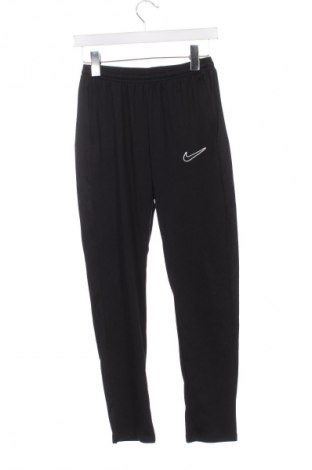 Pantaloni de trening, pentru copii Nike, Mărime 12-13y/ 158-164 cm, Culoare Negru, Preț 261,99 Lei
