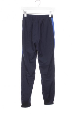 Pantaloni de trening, pentru copii Nike, Mărime 12-13y/ 158-164 cm, Culoare Multicolor, Preț 115,99 Lei