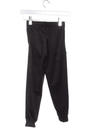 Dětské tepláky PUMA, Velikost 6-7y/ 122-128 cm, Barva Černá, Cena  1 249,00 Kč