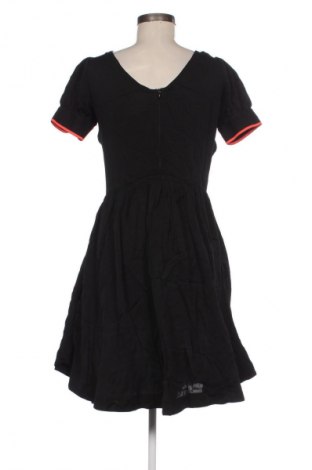 Kožené šaty  Armani Exchange, Veľkosť M, Farba Čierna, Cena  75,95 €