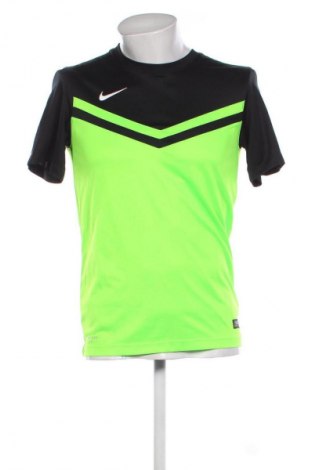 Pánské tričko  Nike, Velikost S, Barva Vícebarevné, Cena  439,00 Kč