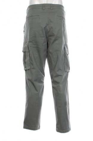 Herrenhose Reserved, Größe XL, Farbe Grün, Preis 19,95 €