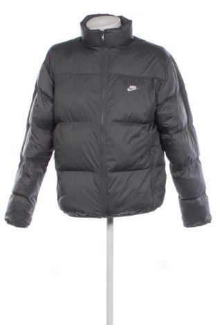 Мъжко яке Nike, Размер S, Цвят Сив, Цена 269,99 лв.