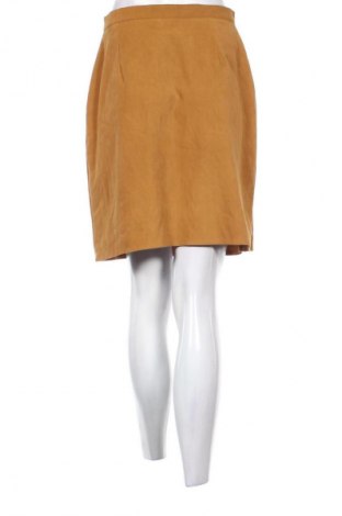 Пола Bershka, Размер M, Цвят Кафяв, Цена 14,99 лв.