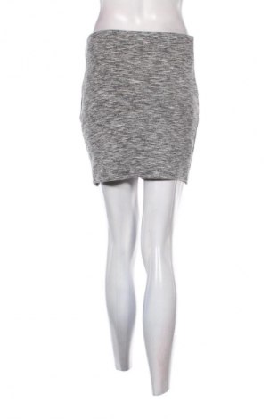 Sukňa Gina Tricot, Veľkosť M, Farba Sivá, Cena  10,23 €