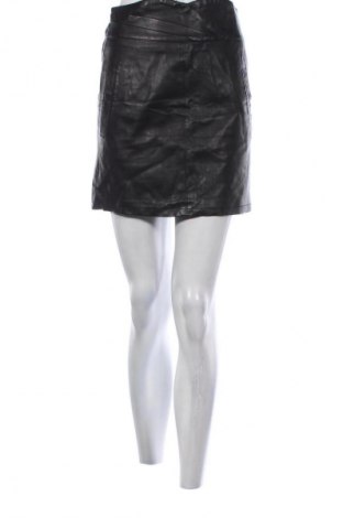 Rock Vero Moda, Größe S, Farbe Schwarz, Preis 13,99 €