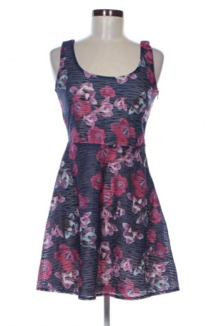 Kleid Amisu, Größe M, Farbe Mehrfarbig, Preis 16,99 €