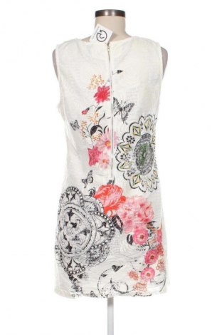 Kleid Apricot, Größe M, Farbe Mehrfarbig, Preis 28,99 €