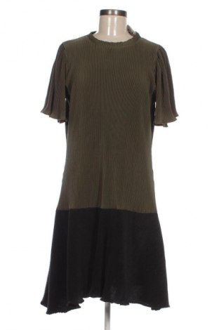 Rochie BW, Mărime M, Culoare Multicolor, Preț 83,99 Lei