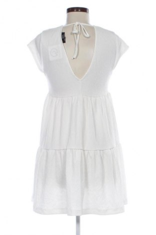 Kleid Bershka, Größe S, Farbe Weiß, Preis € 13,05