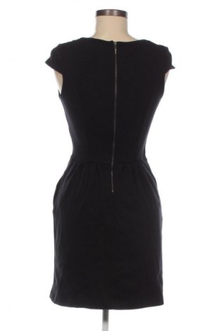 Sukienka Bershka, Rozmiar M, Kolor Czarny, Cena 69,01 zł