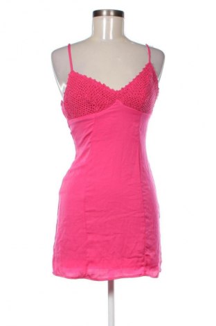 Sukienka Bershka, Rozmiar S, Kolor Różowy, Cena 95,17 zł