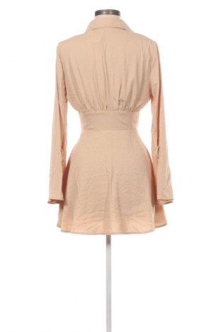 Kleid Boohoo, Größe S, Farbe Beige, Preis 20,99 €