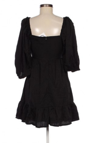 Kleid Boohoo, Größe S, Farbe Schwarz, Preis 20,99 €