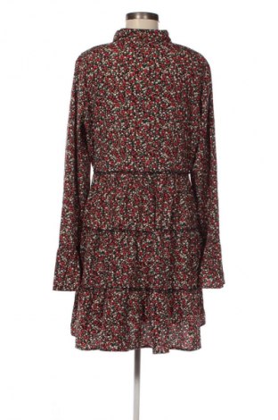 Kleid Boohoo, Größe XL, Farbe Mehrfarbig, Preis € 20,99