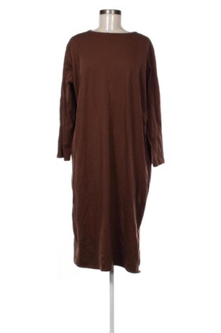 Sukienka Boohoo, Rozmiar XL, Kolor Brązowy, Cena 70,00 zł
