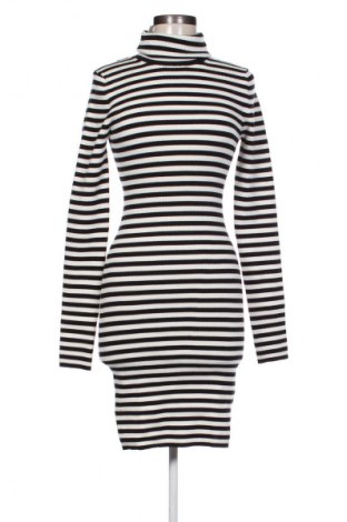Kleid Calvin Klein Jeans, Größe M, Farbe Mehrfarbig, Preis 109,99 €