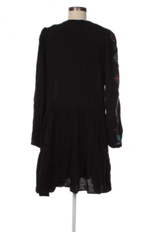 Sukienka Desigual, Rozmiar L, Kolor Czarny, Cena 268,99 zł