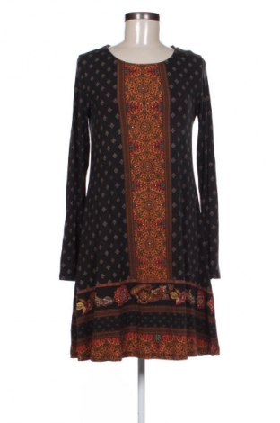 Рокля Desigual, Размер L, Цвят Многоцветен, Цена 82,00 лв.