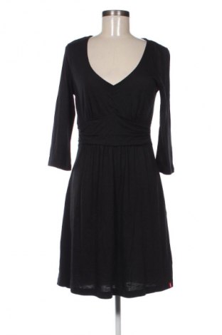 Рокля Edc By Esprit, Размер M, Цвят Черен, Цена 47,85 лв.
