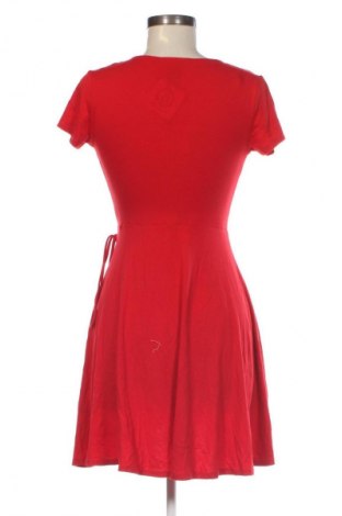 Φόρεμα Forever 21, Μέγεθος M, Χρώμα Κόκκινο, Τιμή 17,99 €